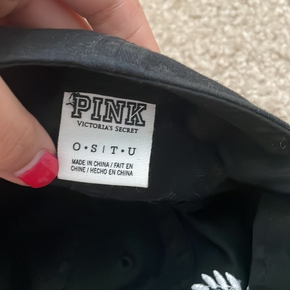 Pink Hat - Picture 5 of 5